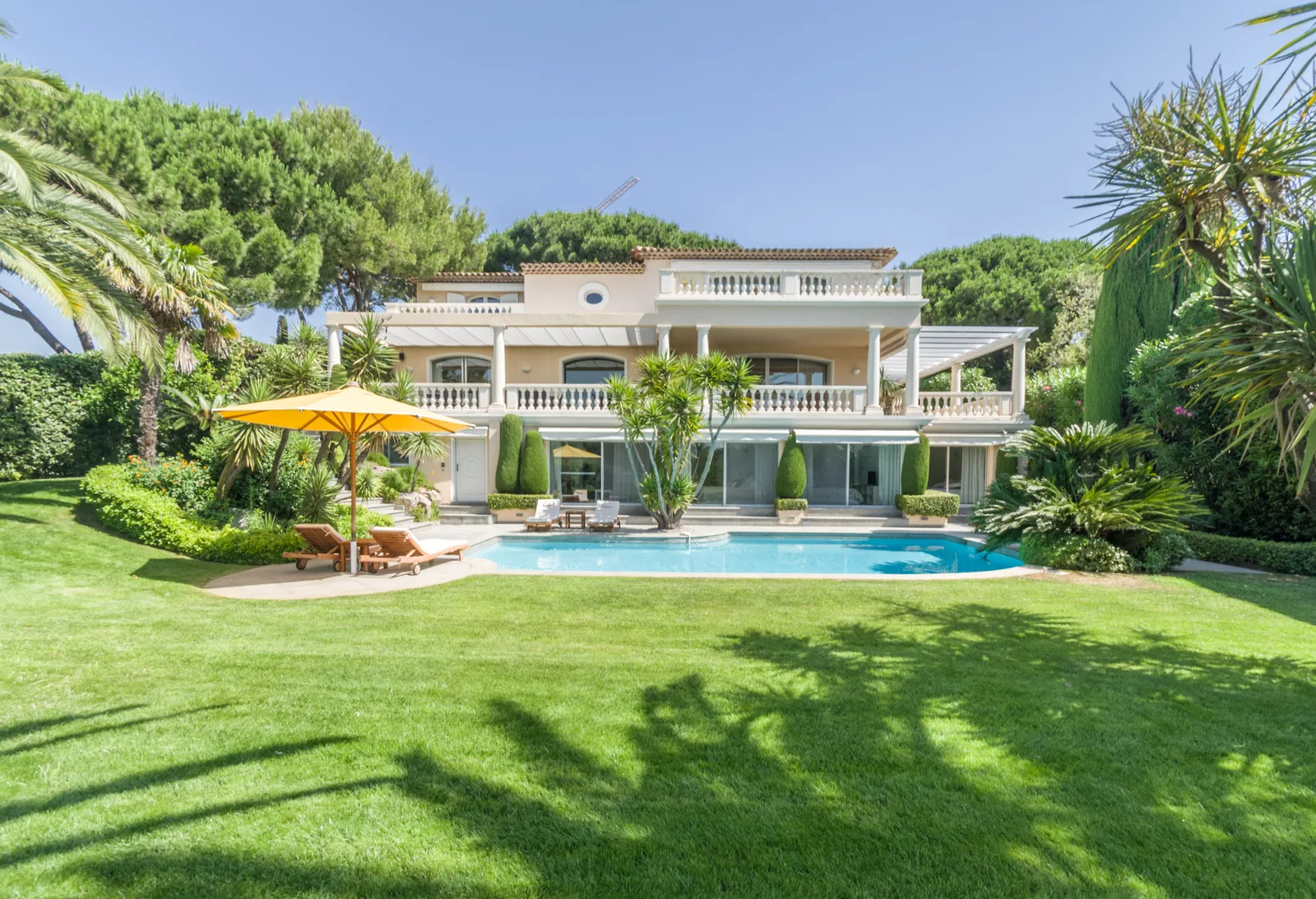 Villa Snow